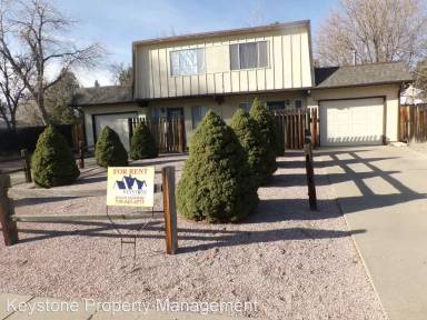 Main picture of 15 Villa Dr