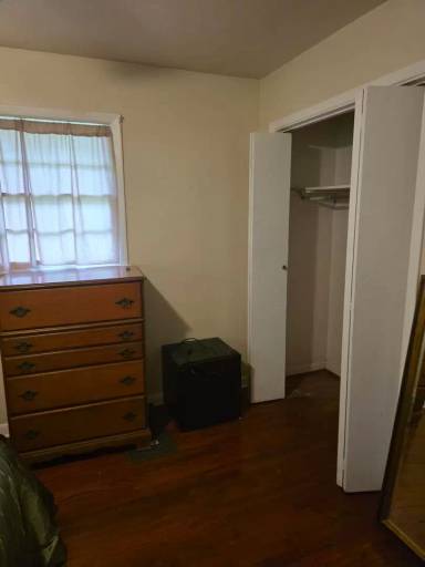 Main picture of 2521 Lyman St