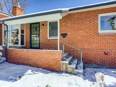 Main picture of 1318 S Milwaukee St