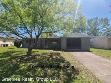 Main picture of 7814 Farmlawn Dr