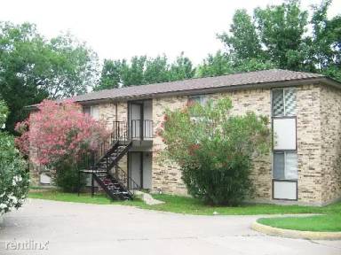 Main picture of 2003 Longmire Ct