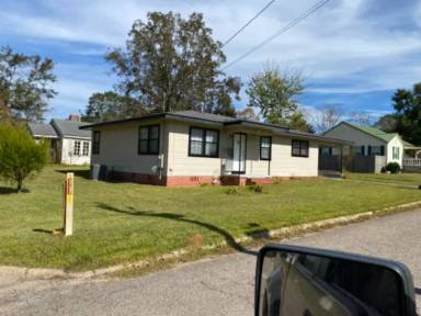 Main picture of 708 Virginia Ave