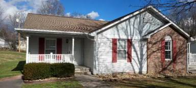 Main picture of 205 Hicks Dr