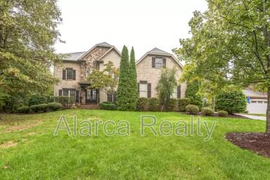 Main picture of 2718 Old Course Rd