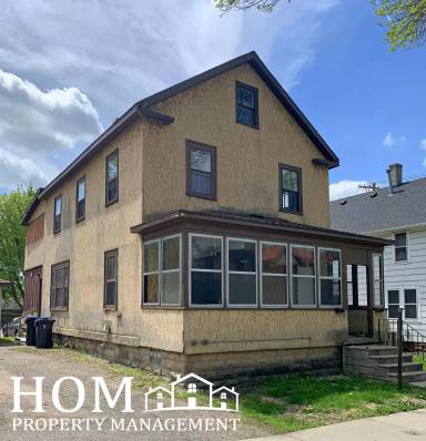 Main picture of 325 E Plum St