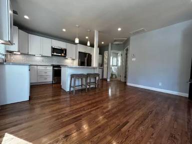 Main picture of 141 California Ter