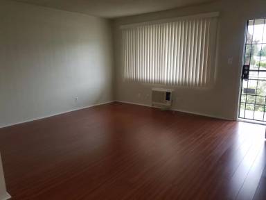 Main picture of 2403 Seneca St