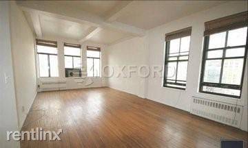 Main picture of 239 Park Ave S