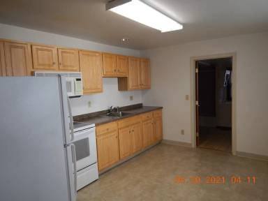 Main picture of 9 Oak St