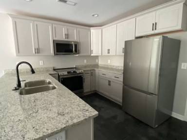 Main picture of 235 Newtown Rd