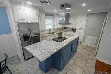 Main picture of 327 Marion Dr