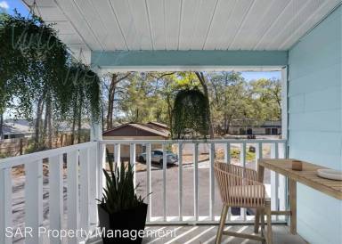 Main picture of 7130 SW 45th Pl