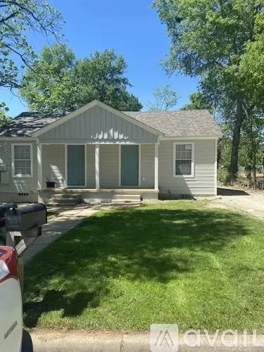 Main picture of 213 S Mike Ave