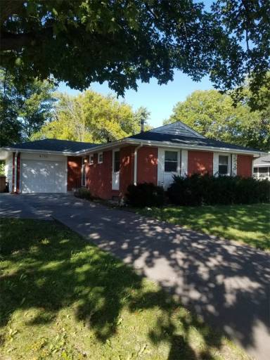 Main picture of 4711 S 45th St