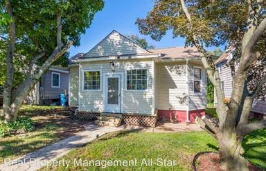 Main picture of 12 Hillcrest Ave