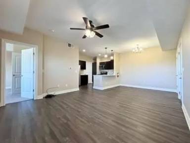 Main picture of 1407 E Genesis Dr