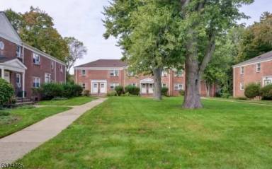 Main picture of 180 Central Ave