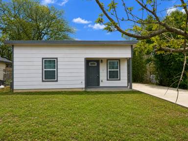 Main picture of 455 Lincolnshire Dr