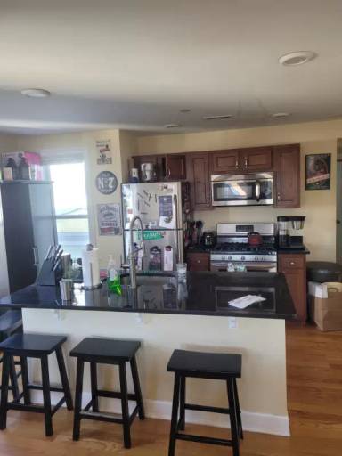 Main picture of 10 Jay St