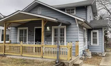 Main picture of 3829 Mersington Ave