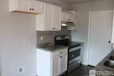 Main picture of 909 Sims Ave
