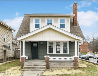 Main picture of 704 Stanley Ave