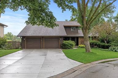 Main picture of 1252 Willow Ln