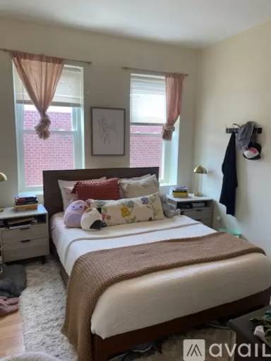 Main picture of 80 Orleans St