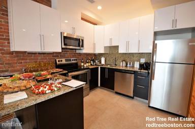 Main picture of 1032 Commonwealth Ave