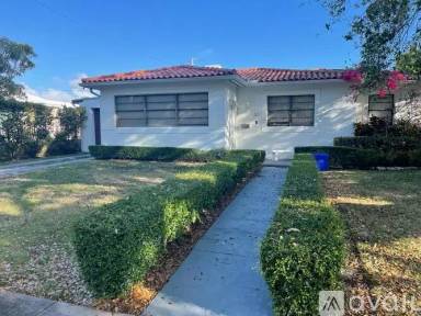 Main picture of 53 Alcantarra Ave