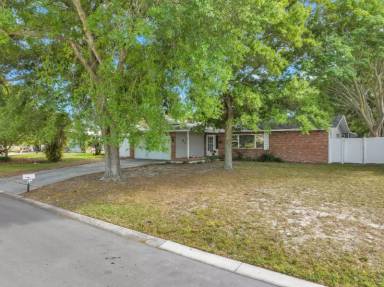 Main picture of 1877 Dawn Dr
