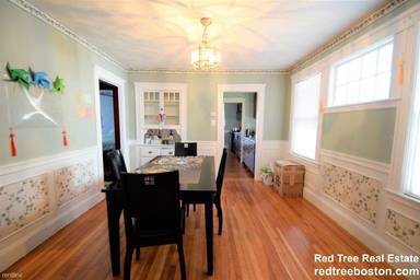 Main picture of 18 Brackett St
