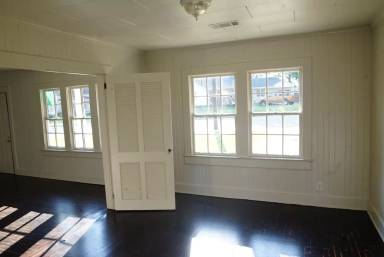 Main picture of 1003 Auburn St