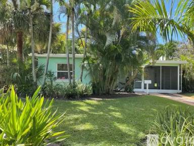 Main picture of 356 Orange Way