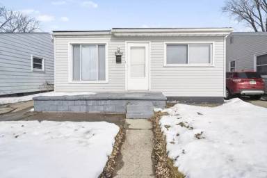 Main picture of 11235 Sherman Ave