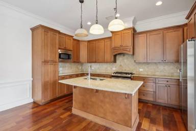 Main picture of 24 Buford Village Walk