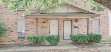 Main picture of 7816 Romney Rd