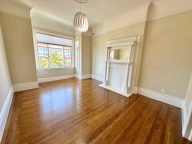 Main picture of 951 Dolores St