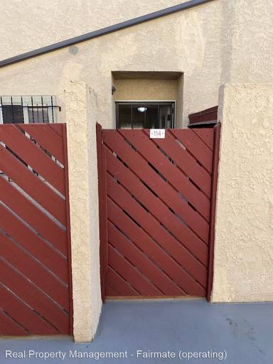 Main picture of 1701 Neil Armstrong St