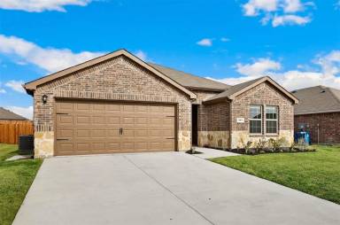 Main picture of 813 Twin Edge Dr