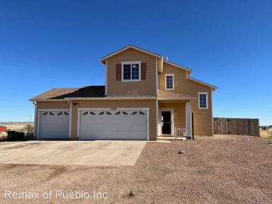 Main picture of 1428 N Chuckwagon Ln