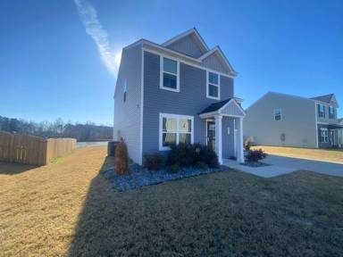 Main picture of 801 Phipps Ln