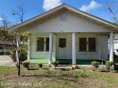 Main picture of 524 N Troup St