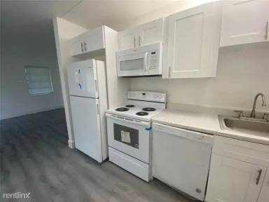 Main picture of 1220 NW 3rd Ct