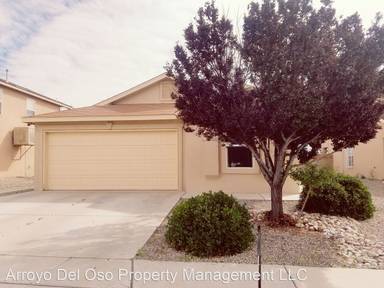Main picture of 816 Sandy Dr NW