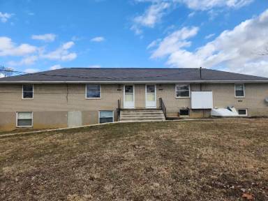 Main picture of 11893 S Wolf Creek Pike