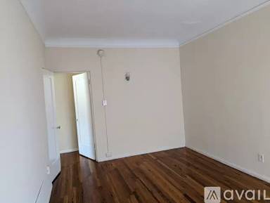 Main picture of 657 S Cochran Ave