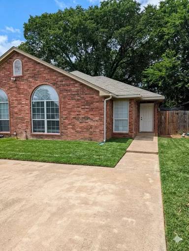 Main picture of 1707 Tina Marie Rd