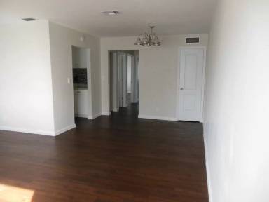 Main picture of 203 E Tiffany Dr