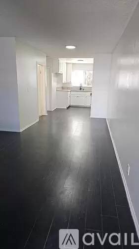 Main picture of 2216 W Court St